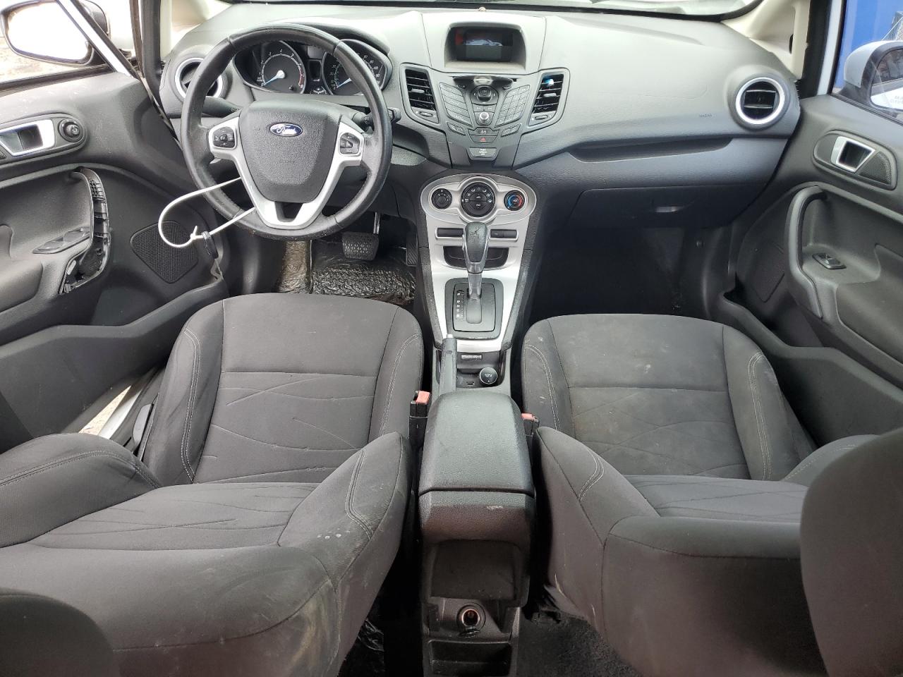 3FADP4EJ7FM148244 2015 Ford Fiesta Se