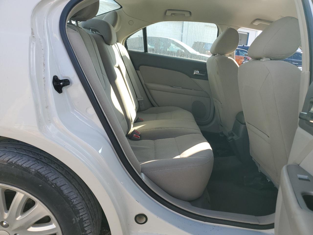 2012 Ford Fusion Hybrid VIN: 3FADP0L33CR240088 Lot: 72234174