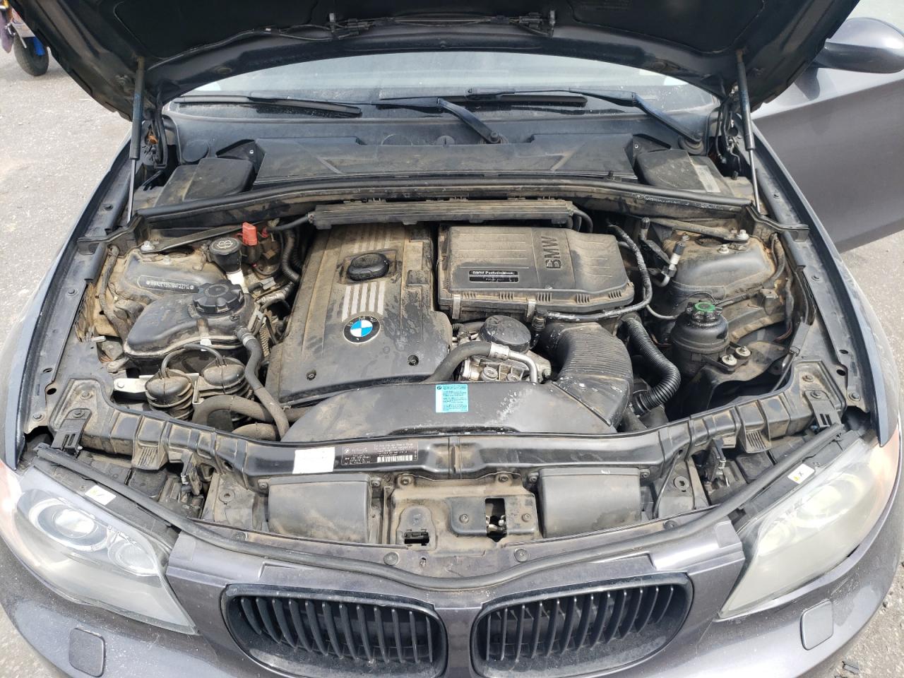 WBAUC73578VF22714 2008 BMW 135 I