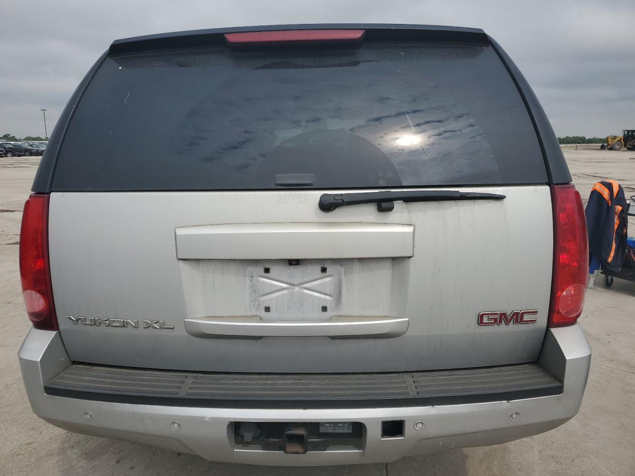 1GKS1KE05ER141020 2014 GMC Yukon Xl C1500 Slt