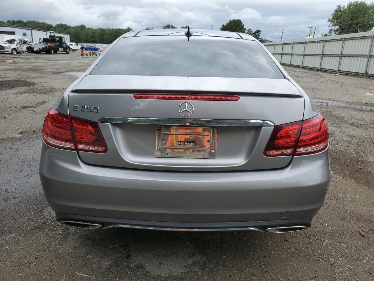 2014 Mercedes-Benz E 350 VIN: WDDKJ5KB4EF233617 Lot: 70461284