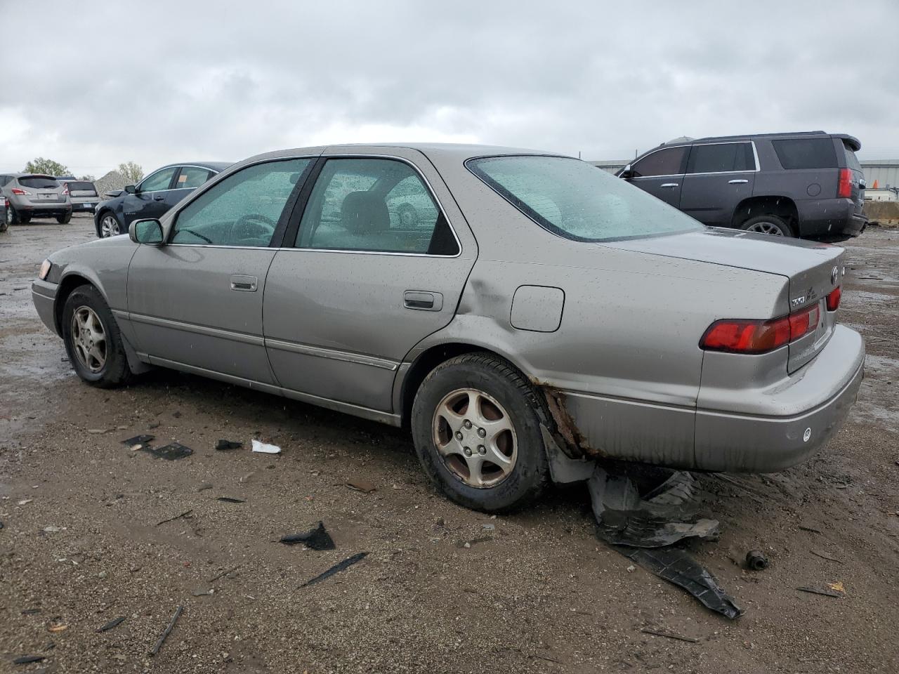 1999 Toyota Camry - Image 2