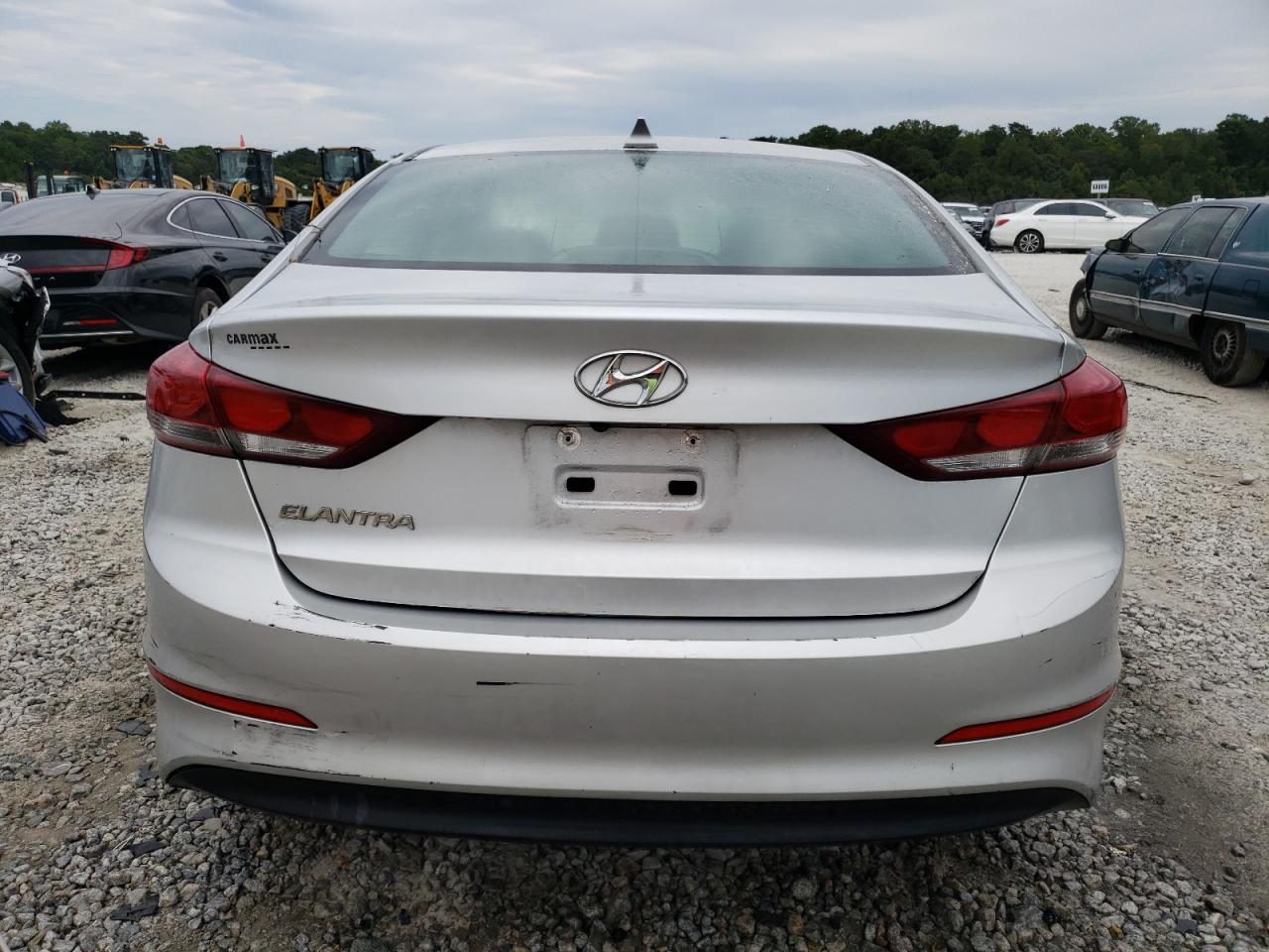 5NPD84LF8JH303372 2018 Hyundai Elantra Sel