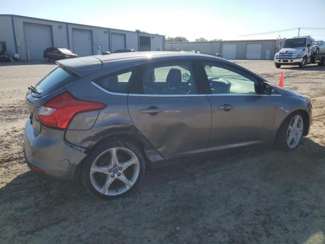 Hatchbacks FORD FOCUS 2012 Gray
