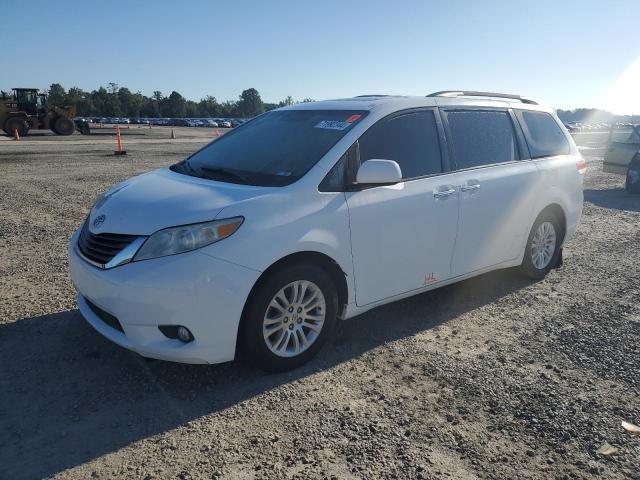 2011 Toyota Sienna Xle