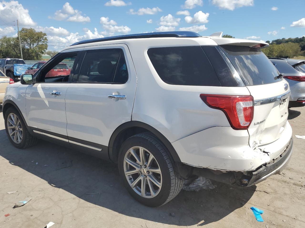 1FM5K7FH6HGA41172 2017 FORD EXPLORER - Image 2