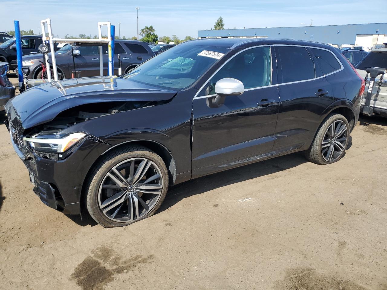 YV4A22RM8J1011093 2018 Volvo Xc60 T6 R-Design