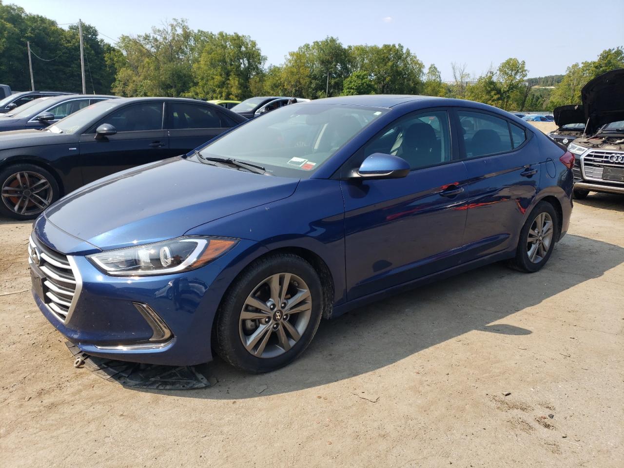 5NPD84LF1HH172554 2017 HYUNDAI ELANTRA - Image 1