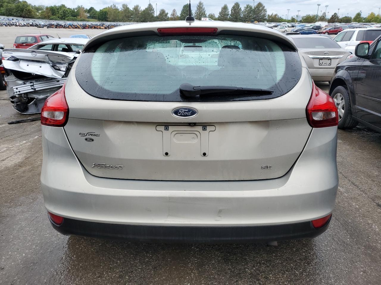 VIN 1FADP3K21FL318655 2015 FORD FOCUS no.6