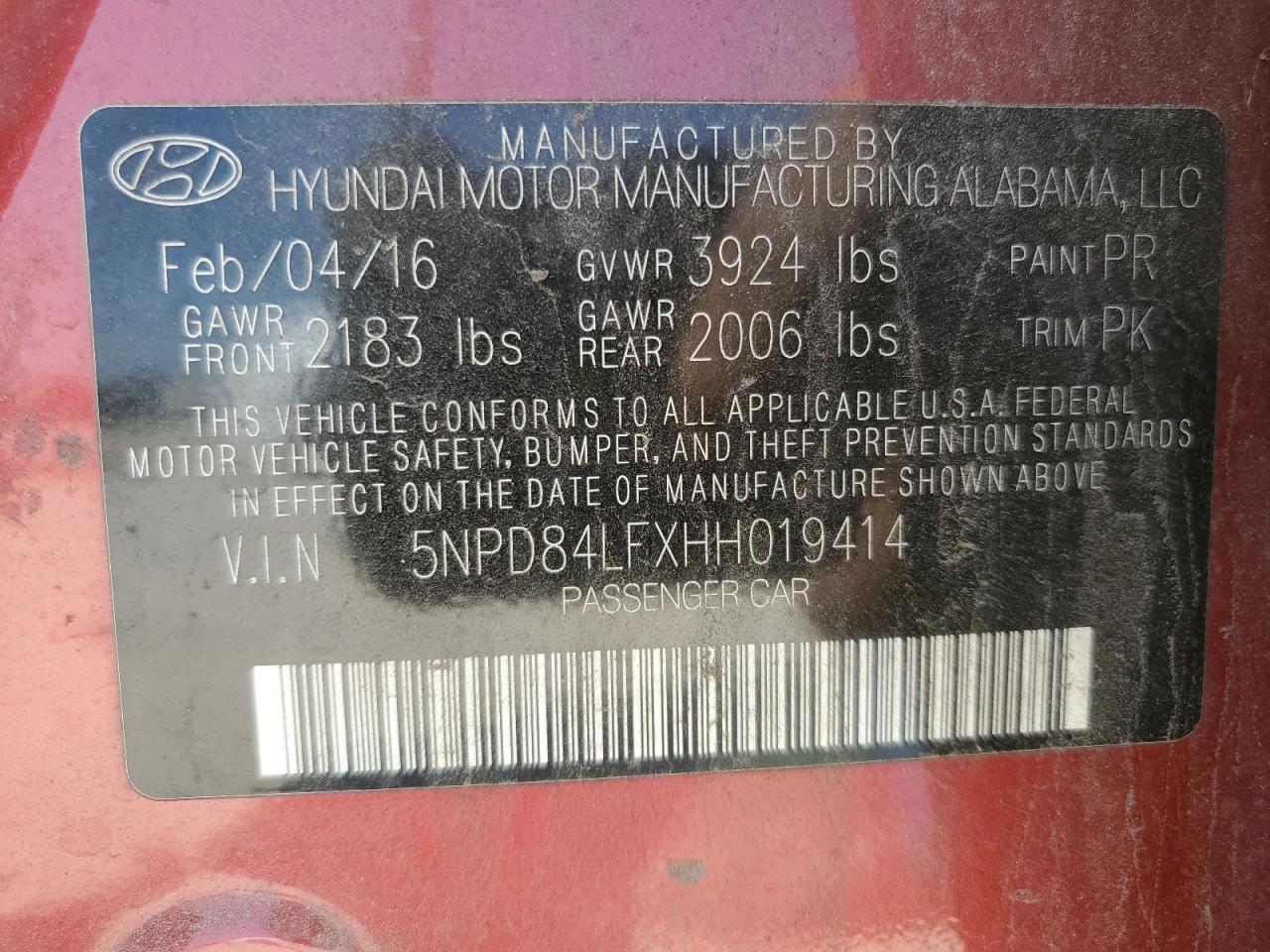 2017 Hyundai Elantra - Image 12