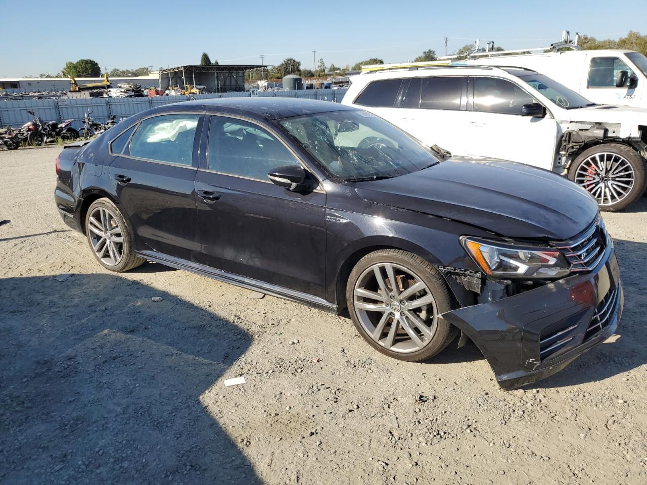 2018 Volkswagen Passat - Image 4