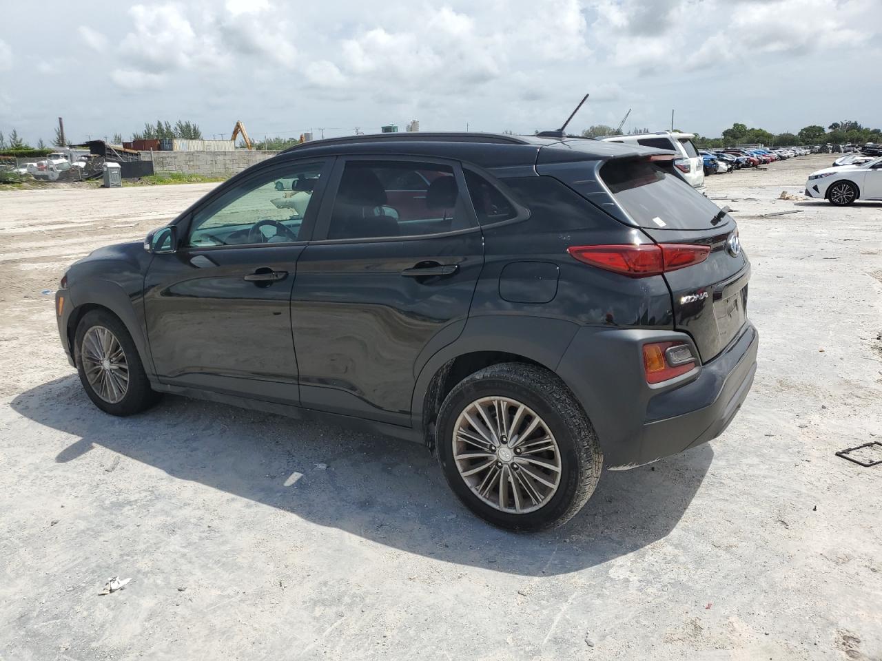 KM8K2CAA1JU177674 2018 HYUNDAI KONA - Image 2