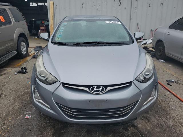  HYUNDAI ELANTRA 2015 Srebrny