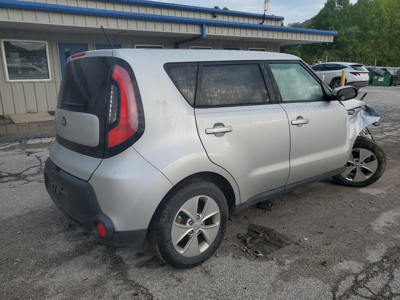 VIN KNDJN2A26G7828766 2016 KIA SOUL no.3