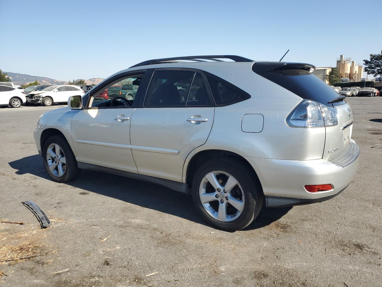 2004 Lexus RX - Image 2