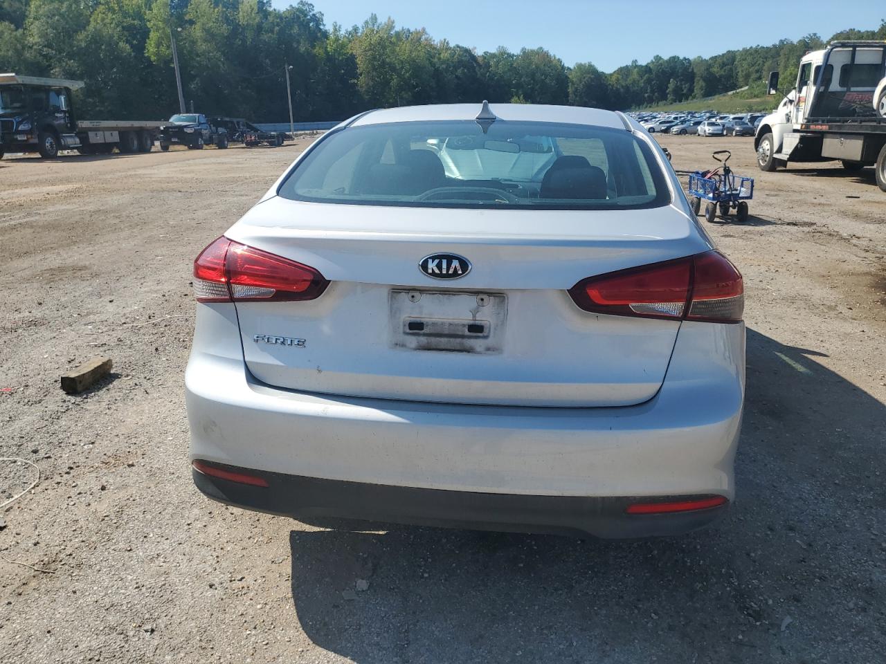 2017 Kia Forte Lx VIN: 3KPFK4A7XHE069093 Lot: 70652294