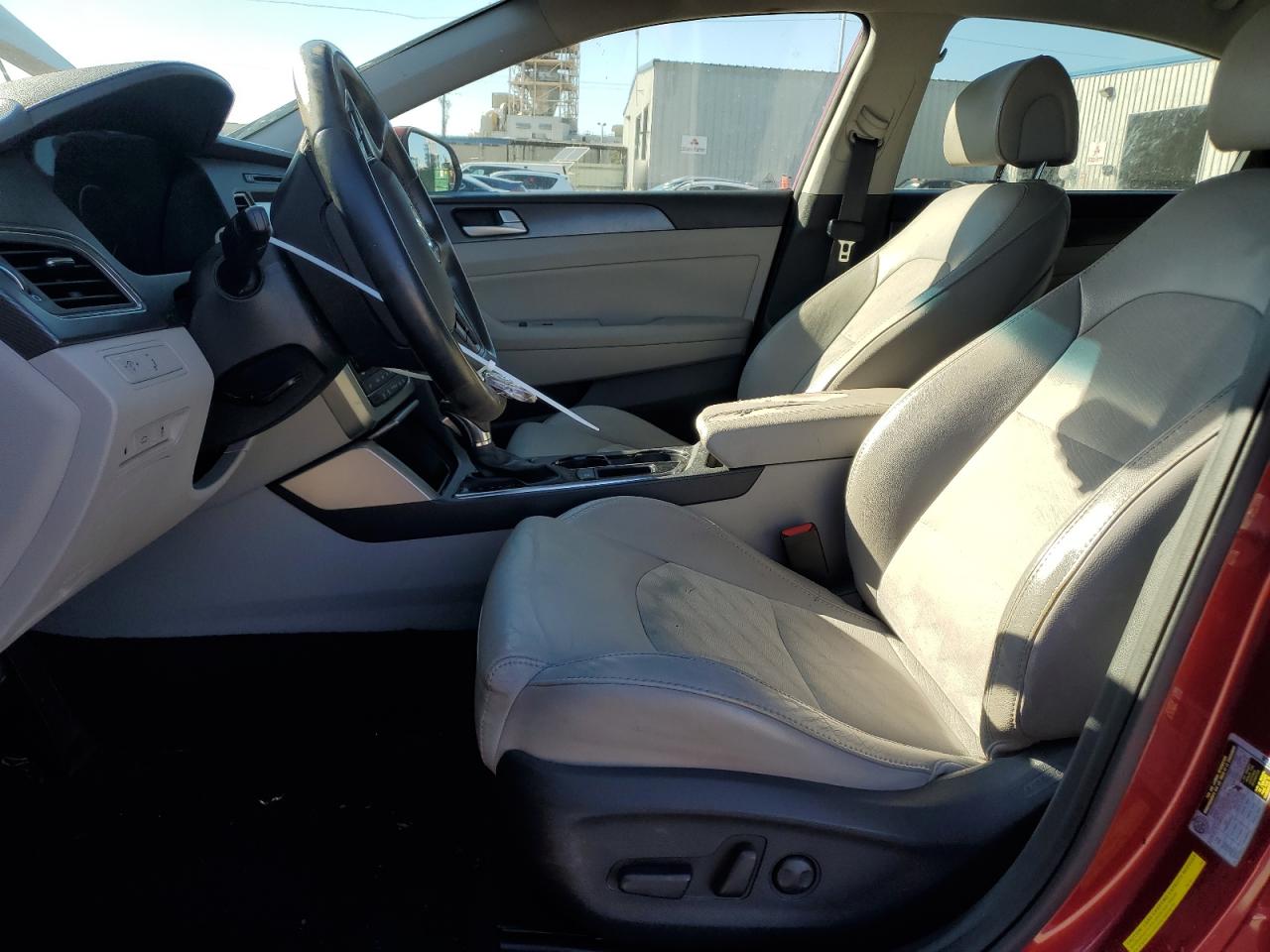 2016 Hyundai Sonata - Image 7