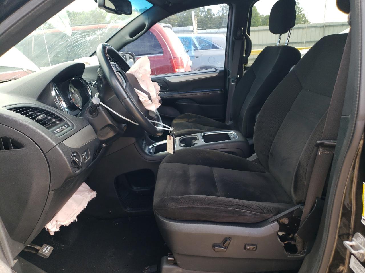 2015 Dodge Caravan - Image 7