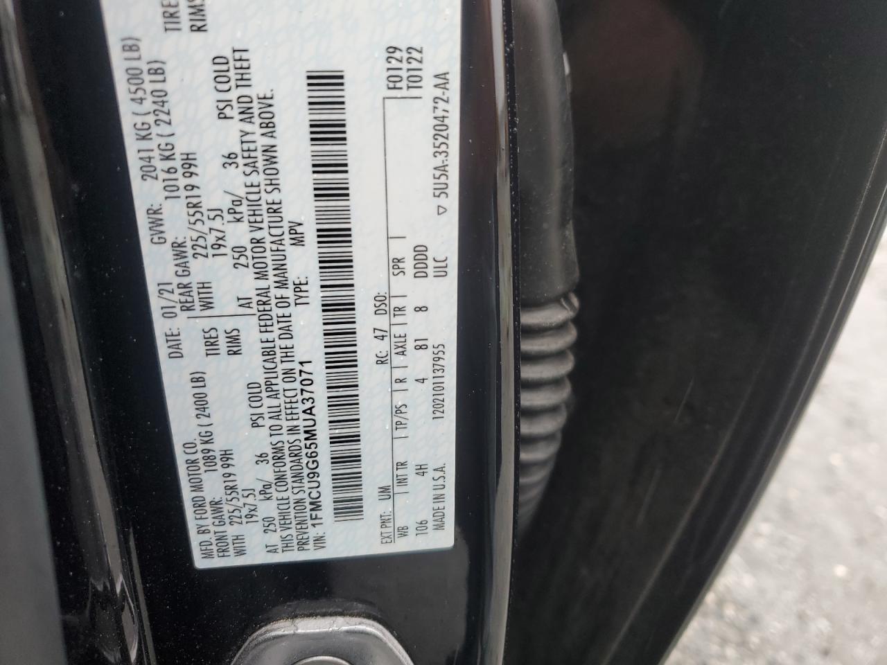 1FMCU9G65MUA37071 2021 Ford Escape Se