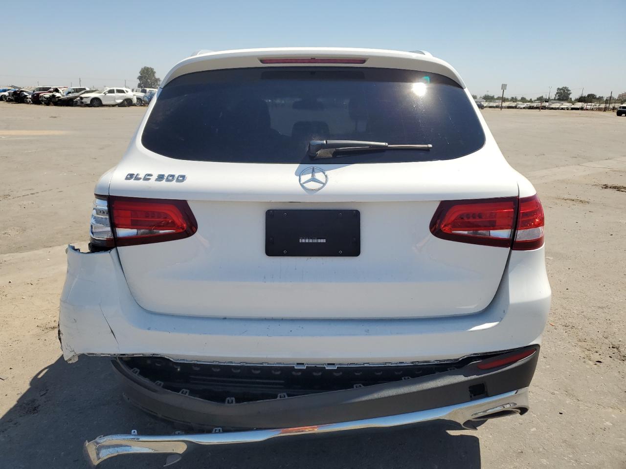 WDC0G4JB5KV132044 2019 Mercedes-Benz Glc 300