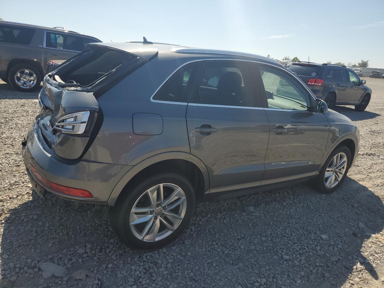 VIN WA1EFCFSXGR014776 2016 AUDI Q3 no.3