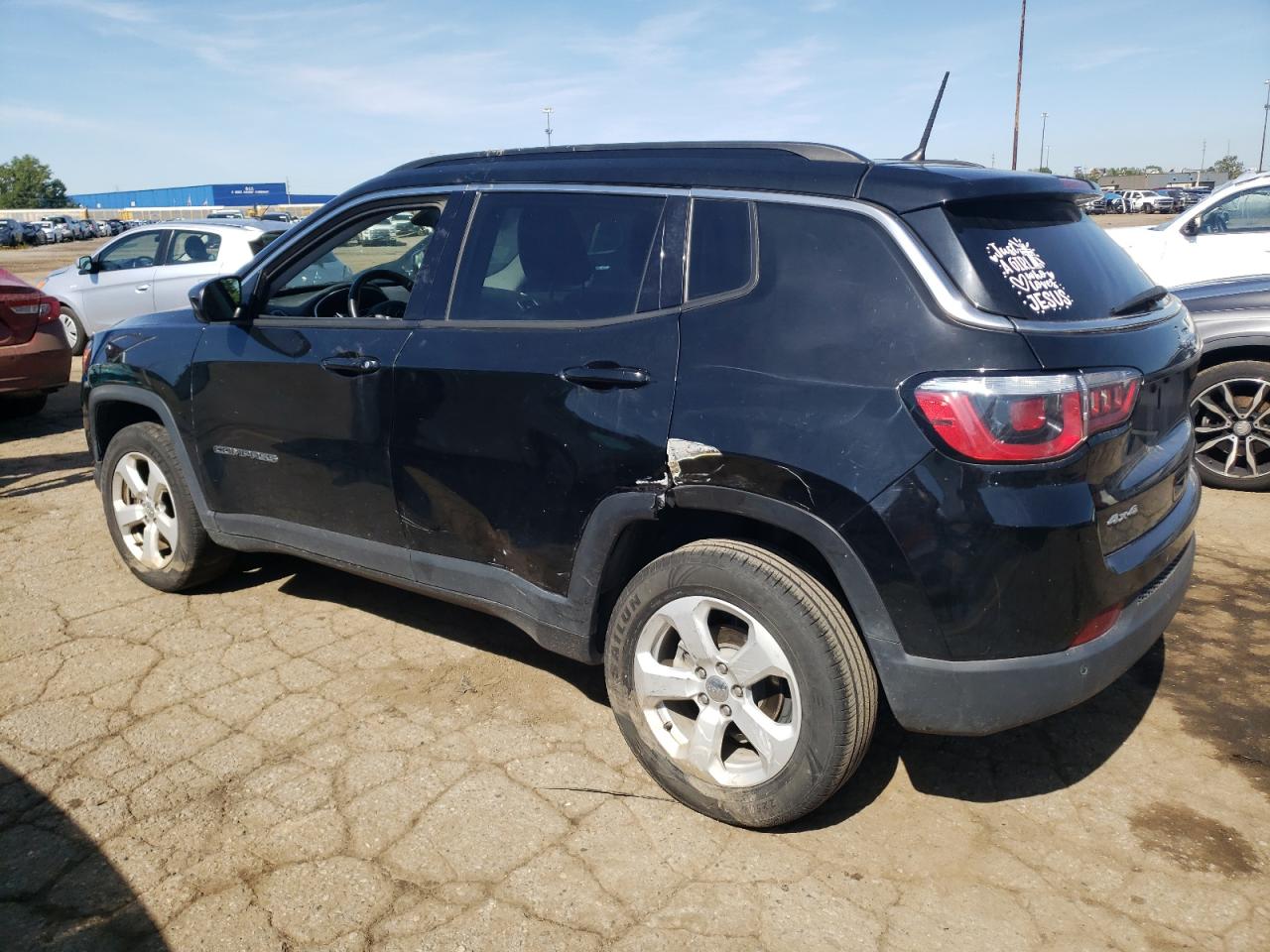 3C4NJDBB1JT175578 2018 JEEP COMPASS - Image 2