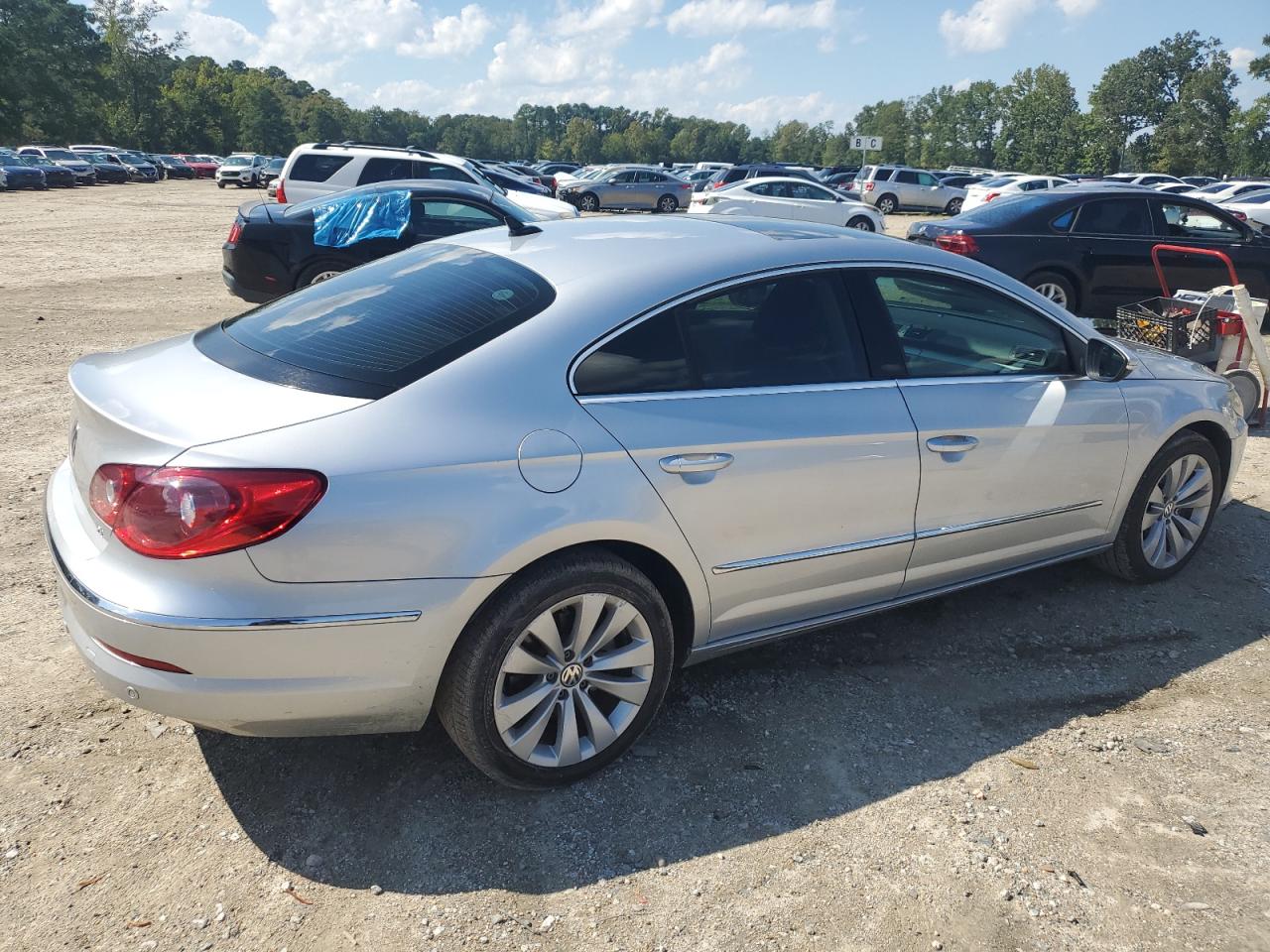 2009 Volkswagen Passat CC - Image 3