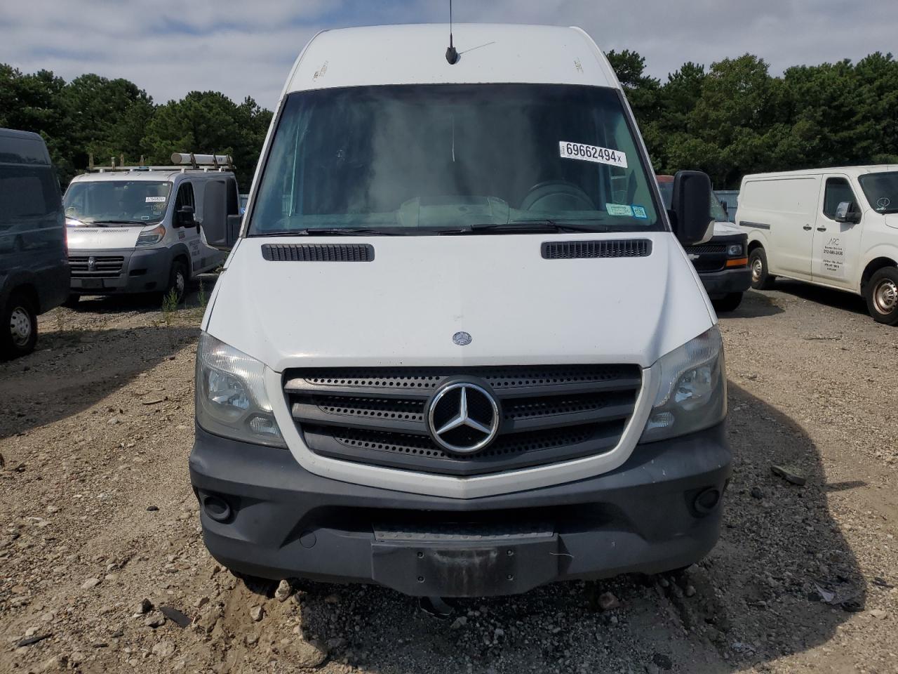 VIN WD3PE7DC6FP108680 2015 MERCEDES-BENZ SPRINTER no.5