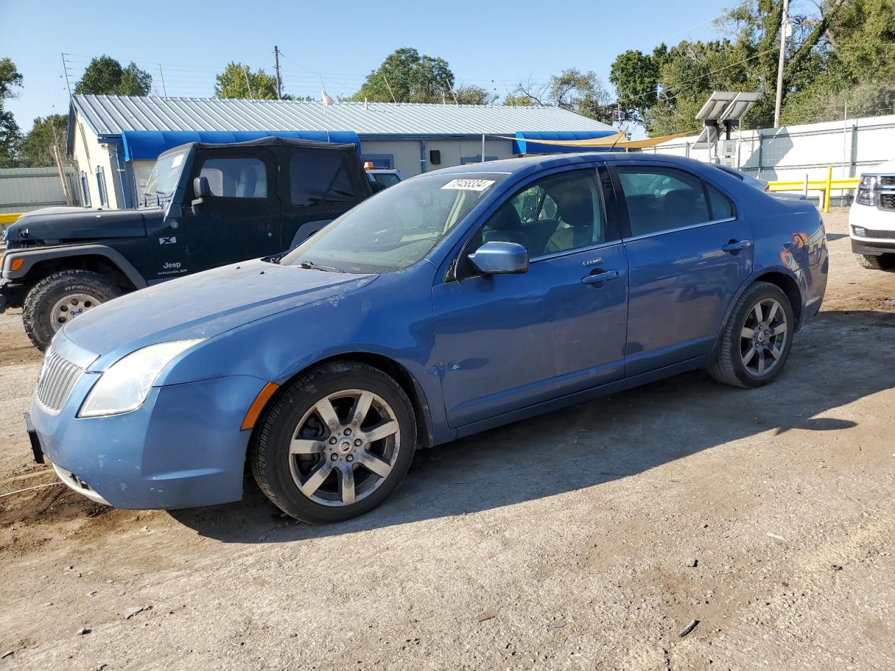 2010 Mercury Milan - Image 1