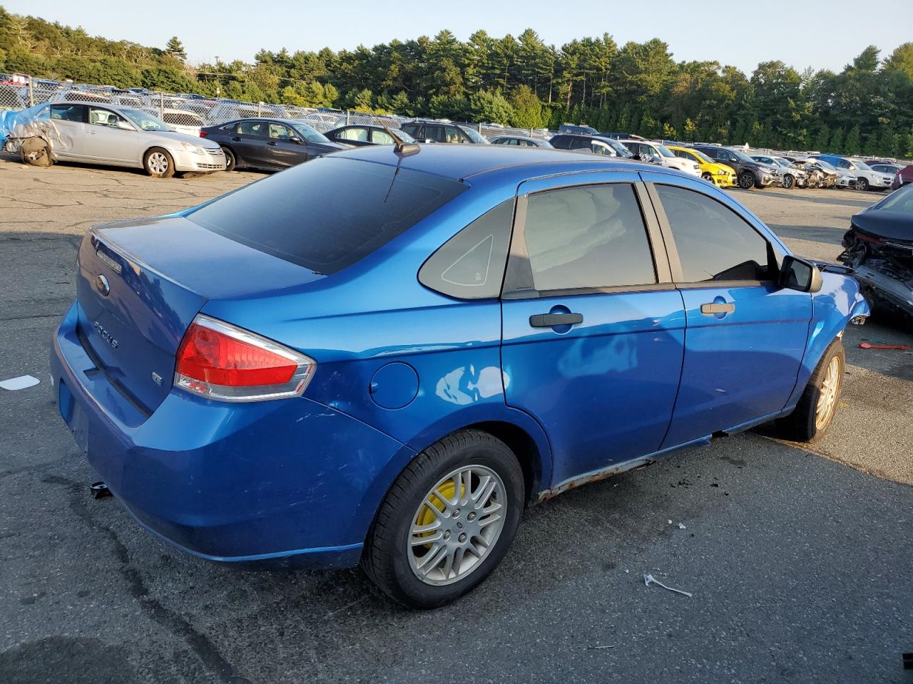 2010 Ford Focus - Image 3