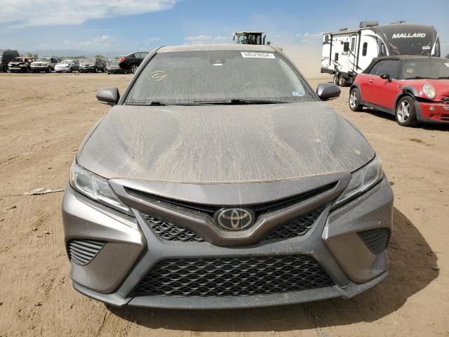  TOYOTA CAMRY 2018 Szary