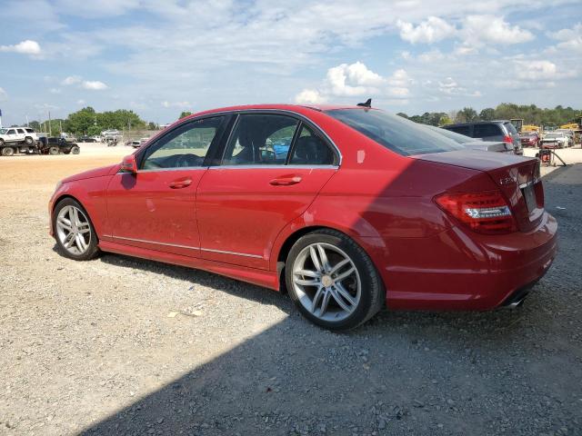  MERCEDES-BENZ C-CLASS 2013 Червоний