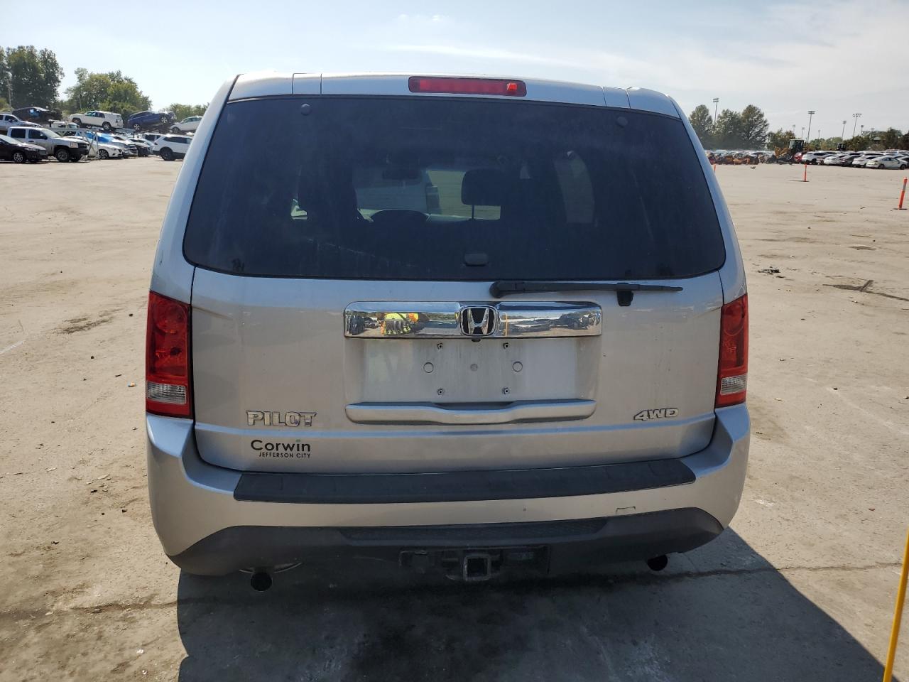 2015 Honda Pilot Lx VIN: 5FNYF4H27FB032713 Lot: 71722154