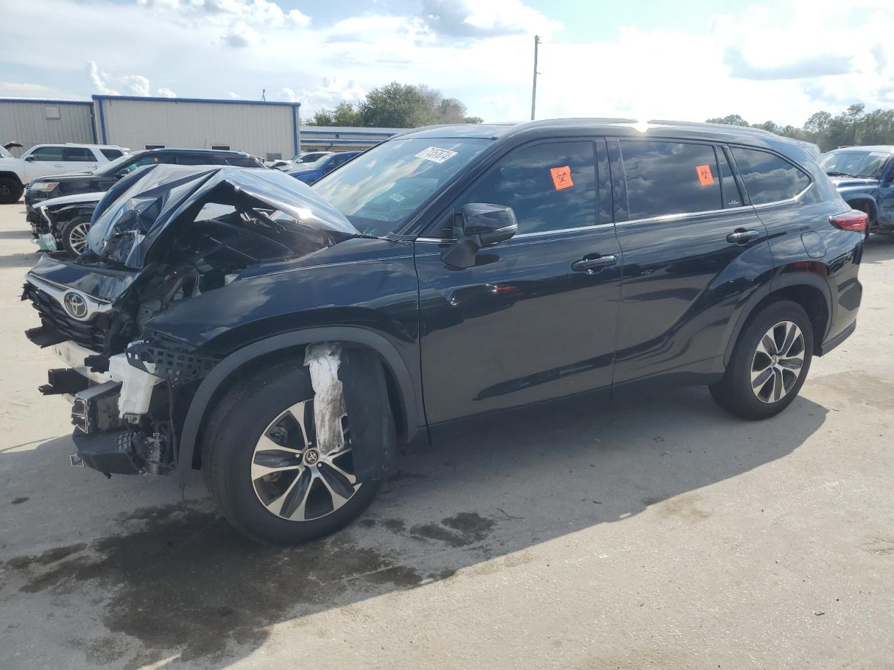 2022 Toyota Highlander Xle VIN: 5TDGZRAH6NS541071 Lot: 71357674