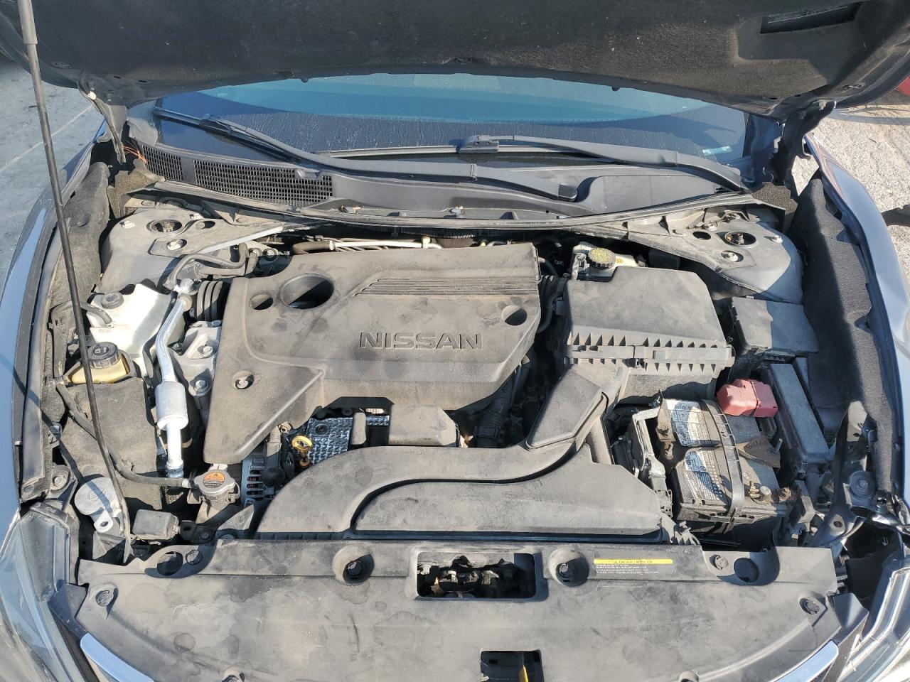 2017 Nissan Altima - Image 11