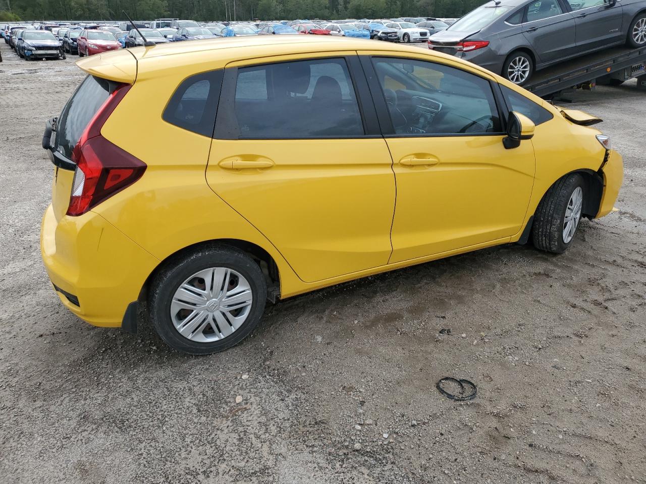 3HGGK5H46KM706369 2019 Honda Fit Lx