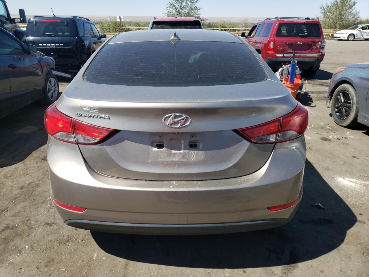 5NPDH4AEXGH772434 2016 Hyundai Elantra Se