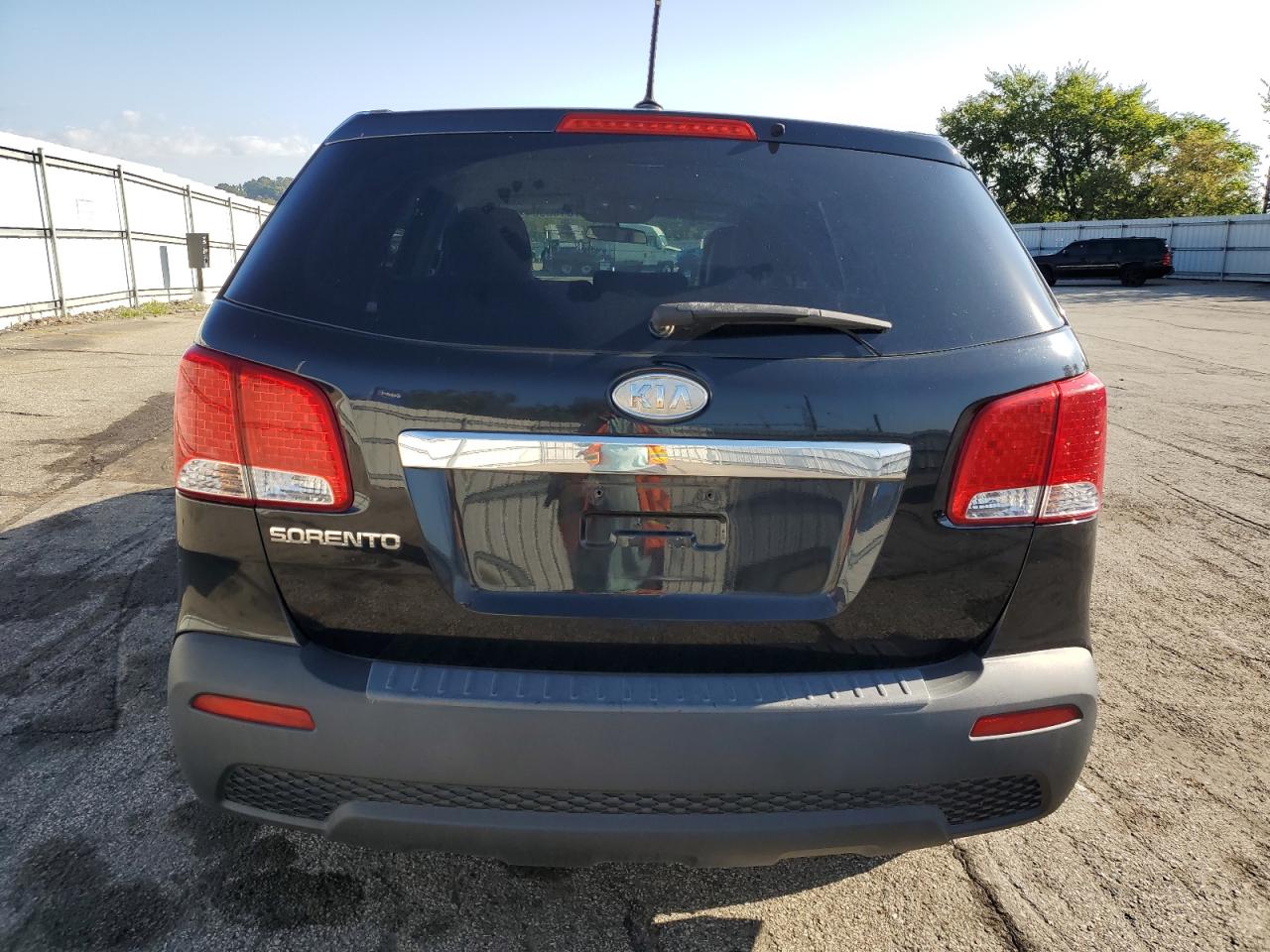 2011 Kia Sorento Base VIN: 5XYKT3A19BG186529 Lot: 70163904