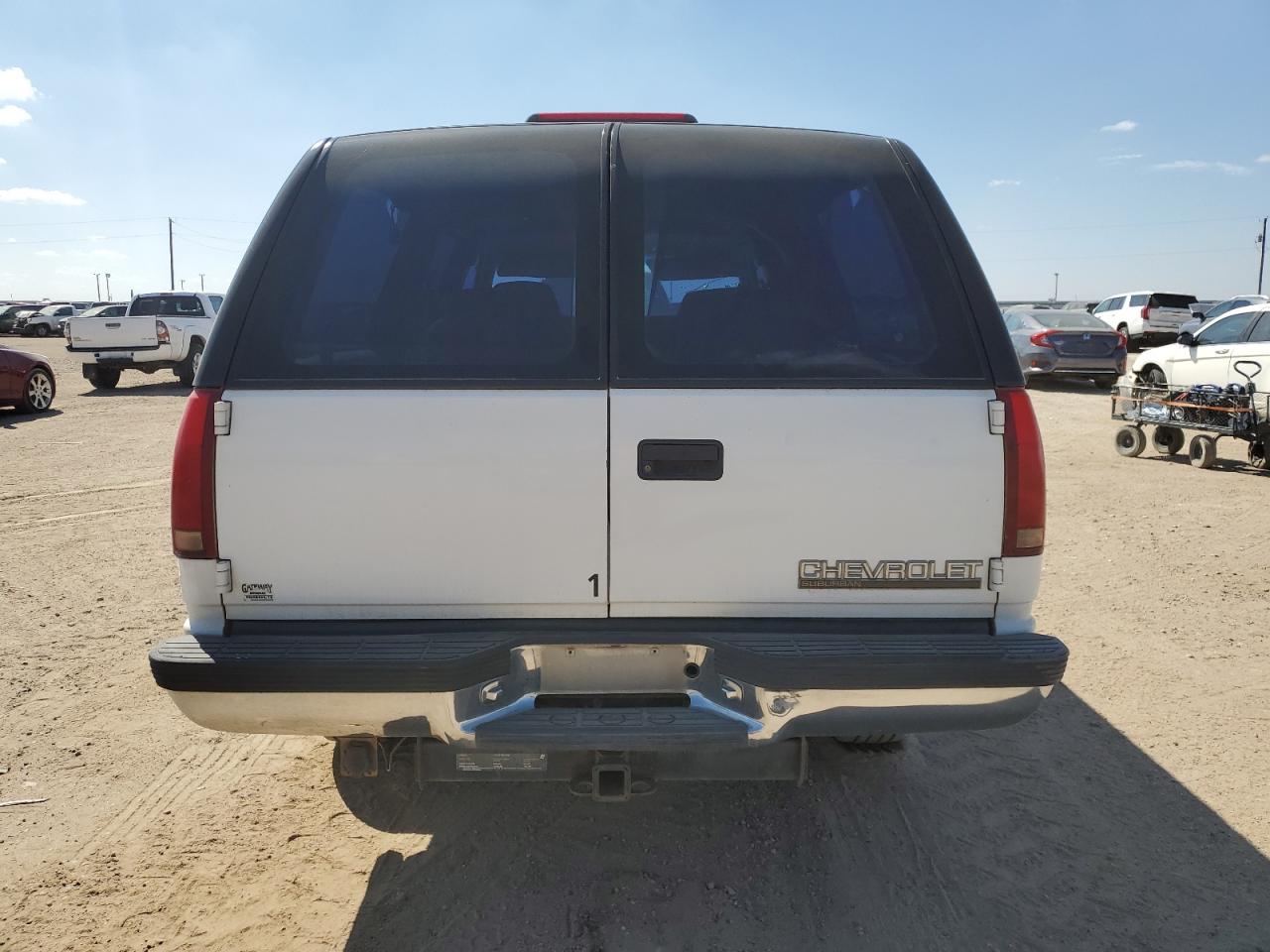 1998 Chevrolet Suburban C2500 VIN: 1GNGC26R5WJ371236 Lot: 71721124