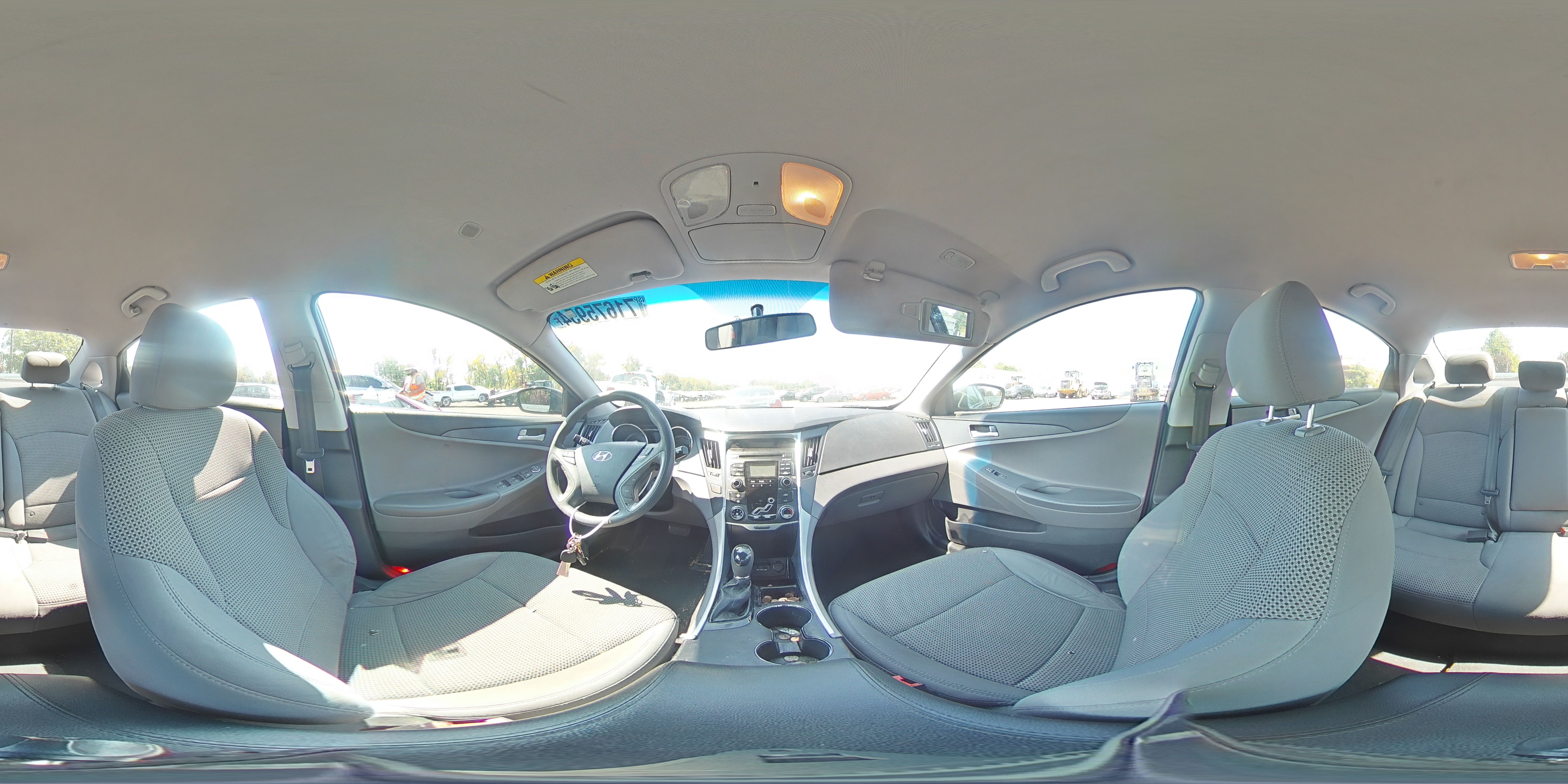 2011 Hyundai Sonata - Image 12