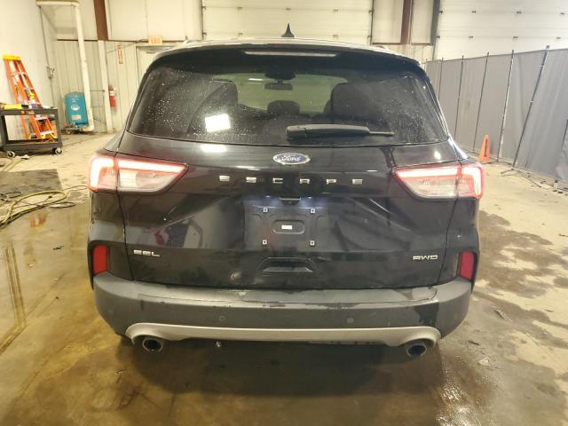  FORD ESCAPE 2021 Czarny