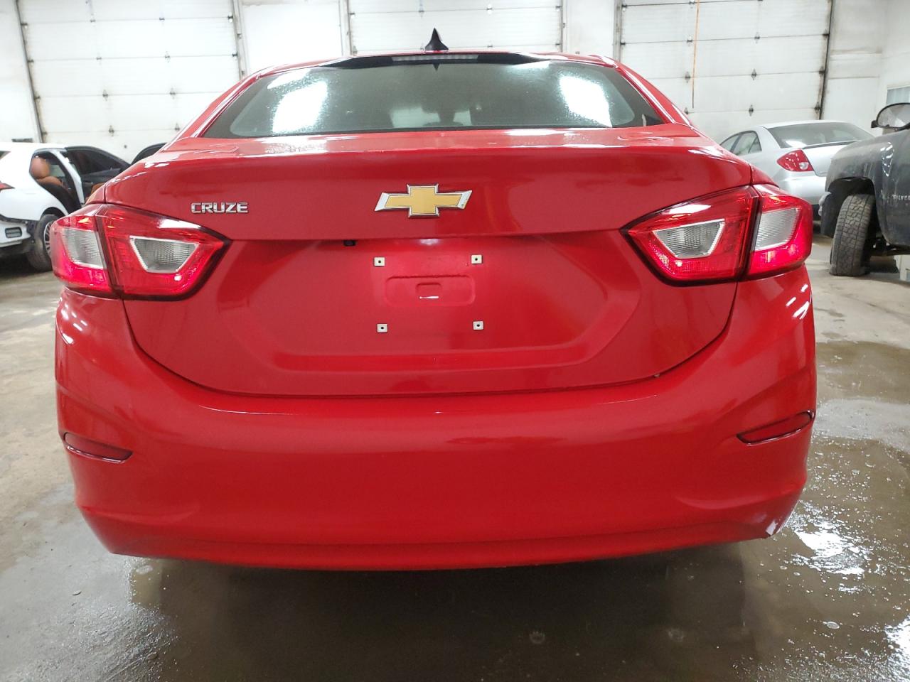 1G1BC5SM5K7142103 2019 Chevrolet Cruze Ls