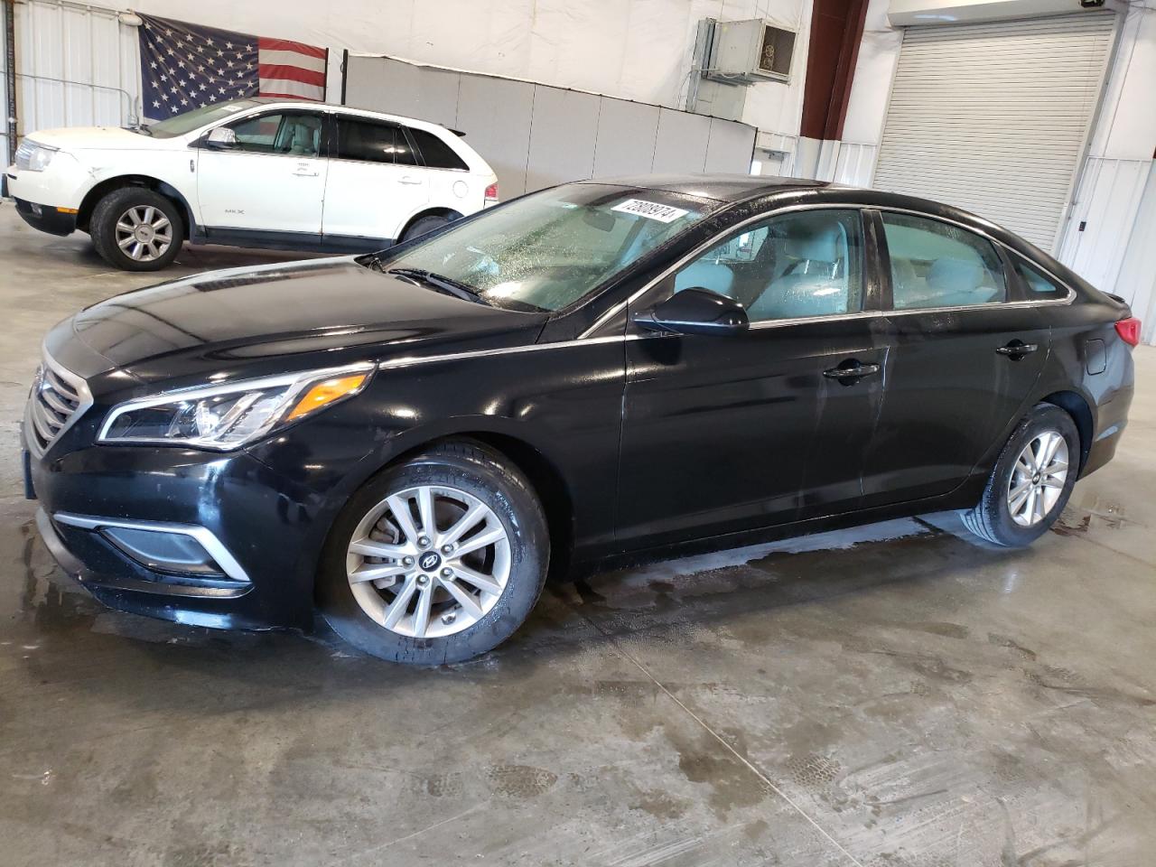 5NPE24AF8HH528474 2017 HYUNDAI SONATA - Image 1