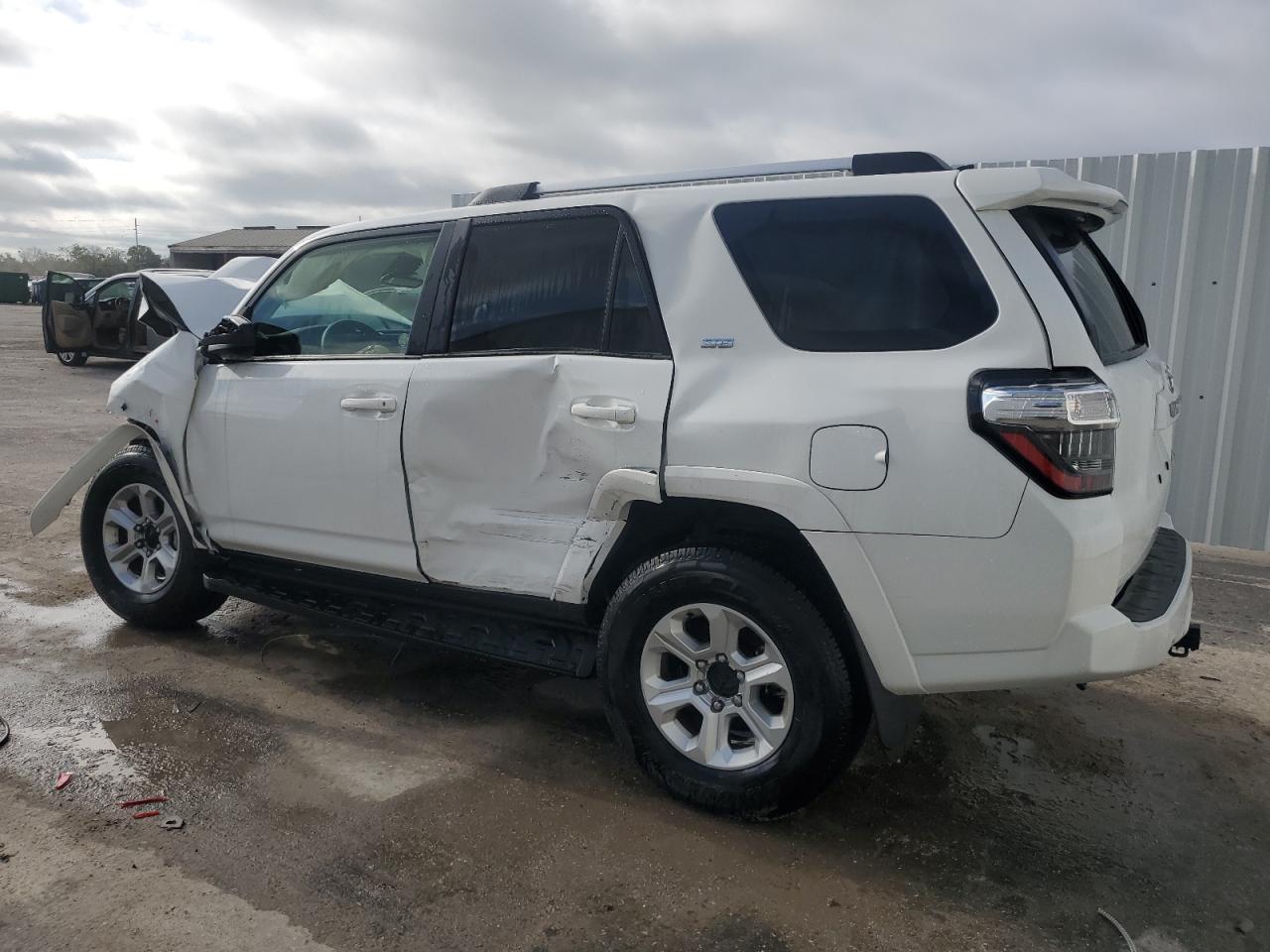 VIN JTEMU5JR4P6178190 2023 TOYOTA 4RUNNER SE no.2