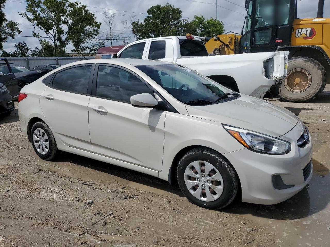 2015 Hyundai Accent Gls VIN: KMHCT4AE2FU809759 Lot: 70187114