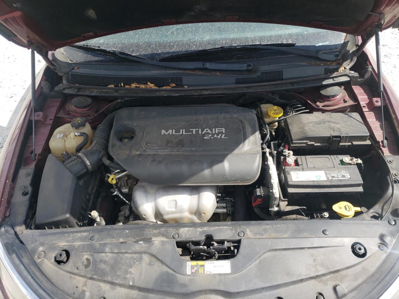 2016 Chrysler 200 - Image 11