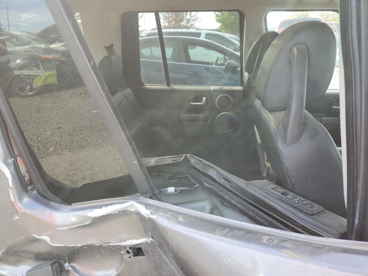 2006 Land Rover LR3 - Image 11