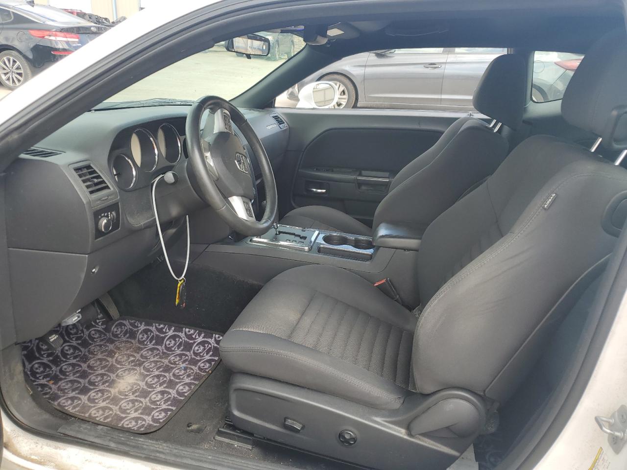 2013 Dodge Challenger - Image 7