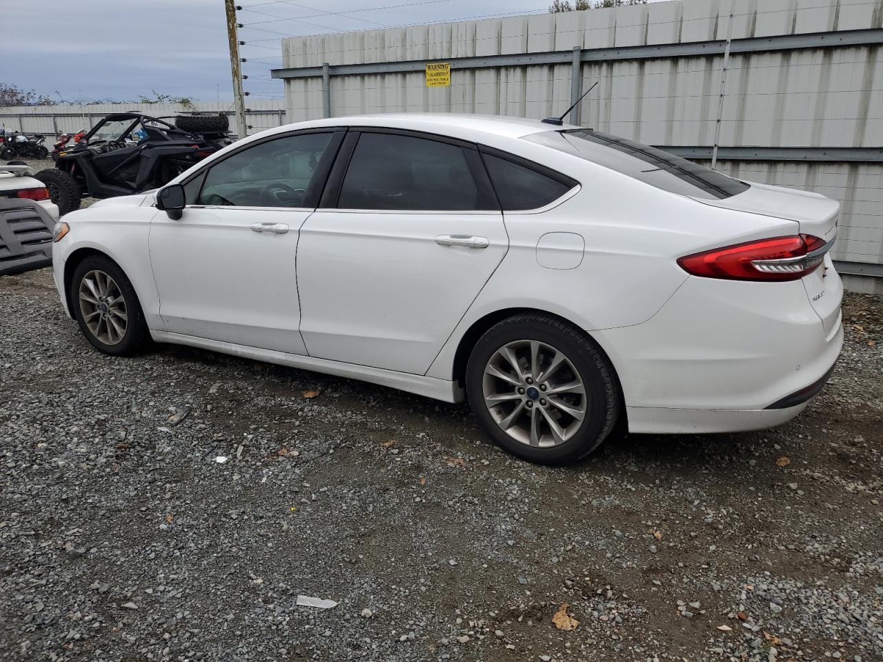 3FA6P0HD8HR201286 2017 FORD FUSION - Image 2