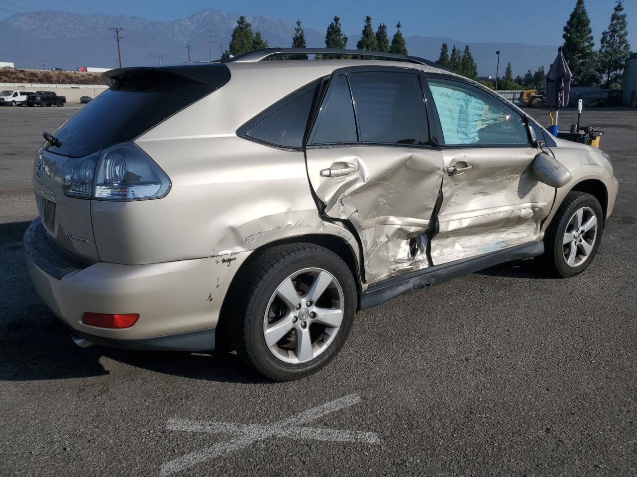 2004 Lexus RX - Image 3